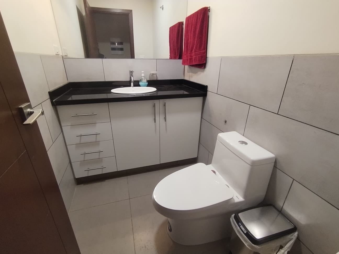 Departamento en Sopocachi en La Paz 3 dormitorios 4 baños 1 parqueos Foto 8