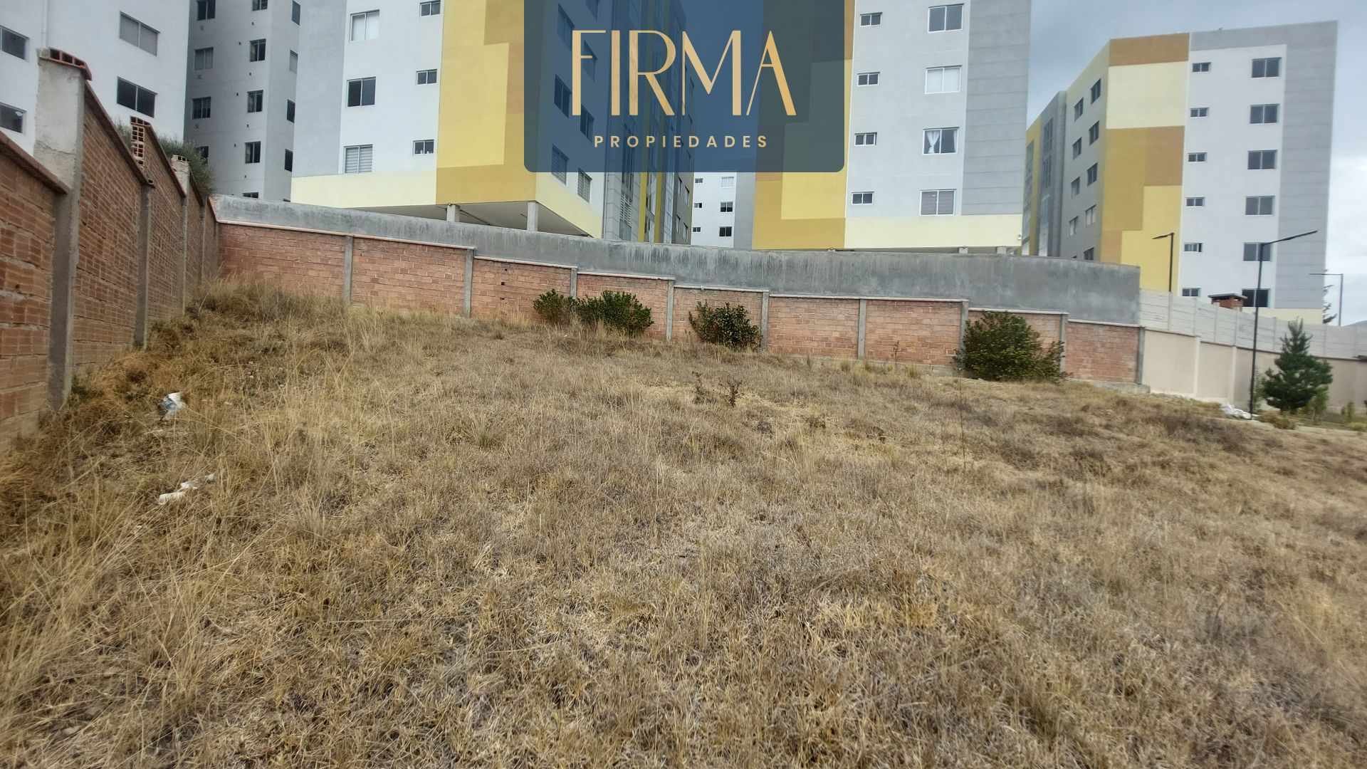 Terreno en VentaTERRENO EN VENTA, CONDOMINIO LOMAS DE ACHUMANI Foto 3
