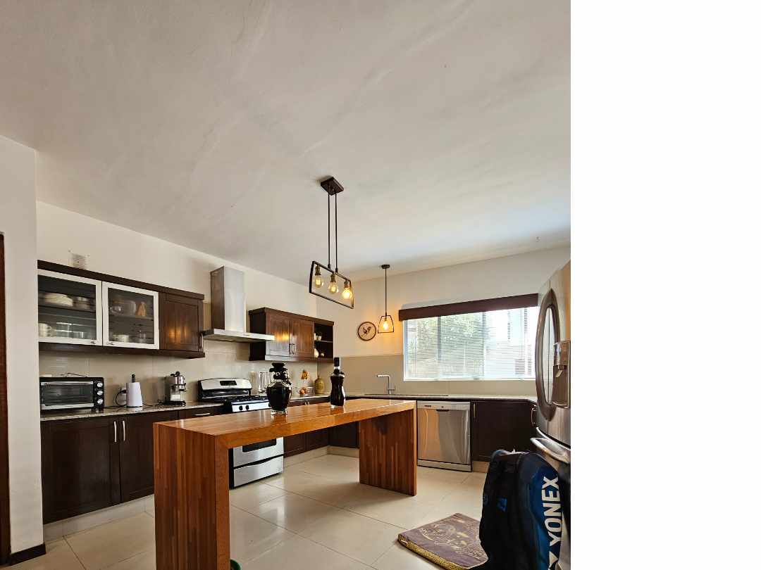 Casa Condominio Florencia
Hermosa casa Remodelada
ZONA NORTE Foto 8