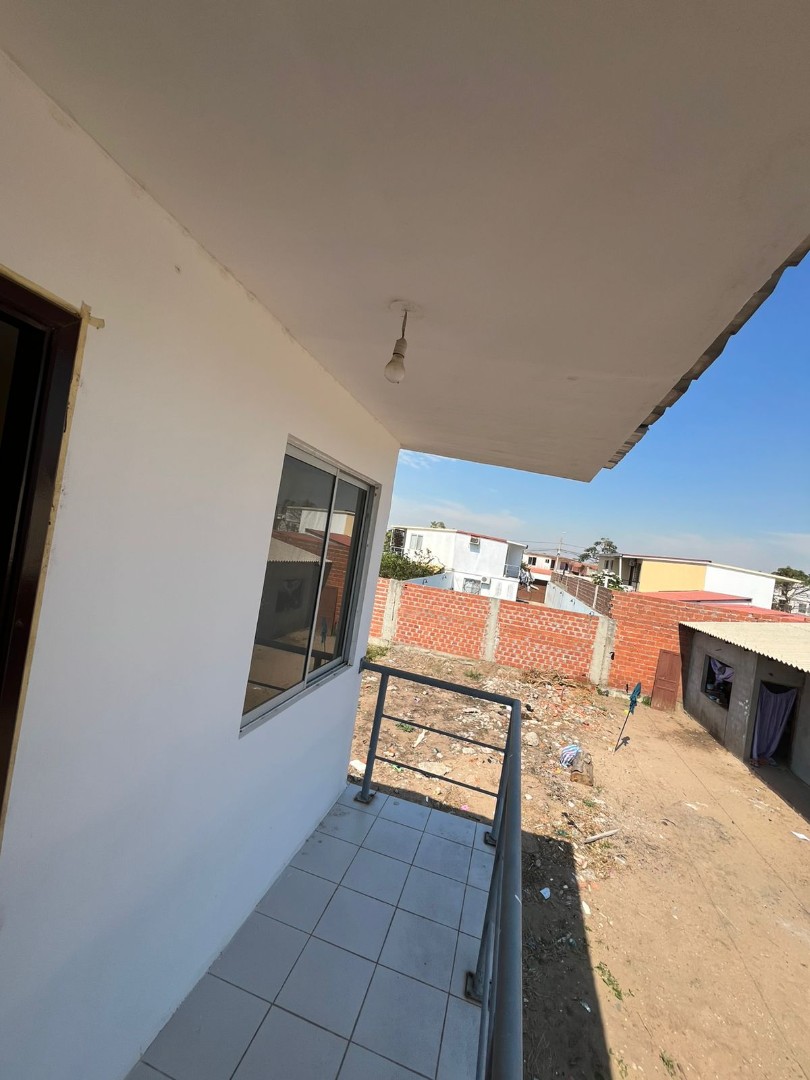 Casa en VentaPENTAGUAZU 1 URBANIZACION BELLA NORTE 3 dormitorios 2 baños 2 parqueos Foto 8
