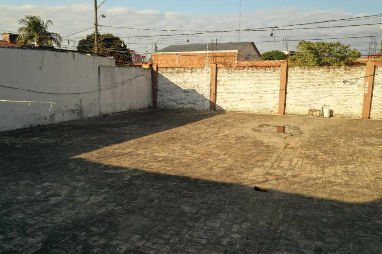 Terreno en Entre 2do y 3er anillo Este en Santa Cruz de la Sierra    Foto 1