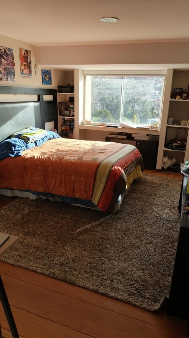 Casa OPORTUNIDAD EN LA PAZ
BONITA CASA EN VENTA EN LA FLORIDA CON ACENSOR Foto 14