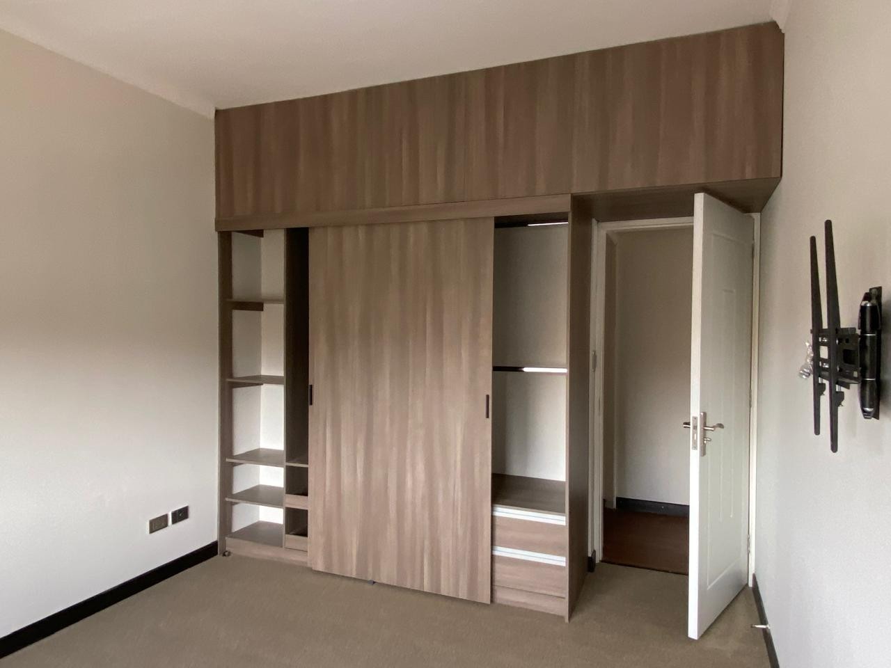 Departamento en AlquilerObrajes 3 dormitorios 4 baños  Foto 12