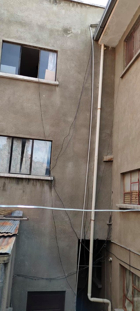 Casa en Tembladerani en La Paz 8 dormitorios 2 baños 1 parqueos Foto 22