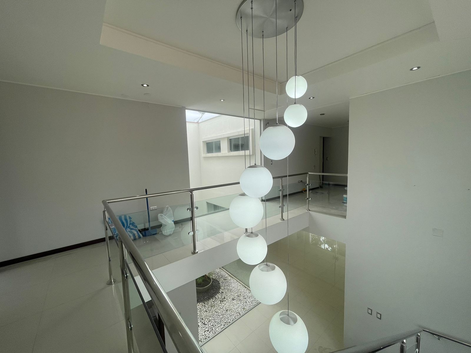 Casa en Las Palmas en Santa Cruz de la Sierra 3 dormitorios 5 baños 2 parqueos Foto 8