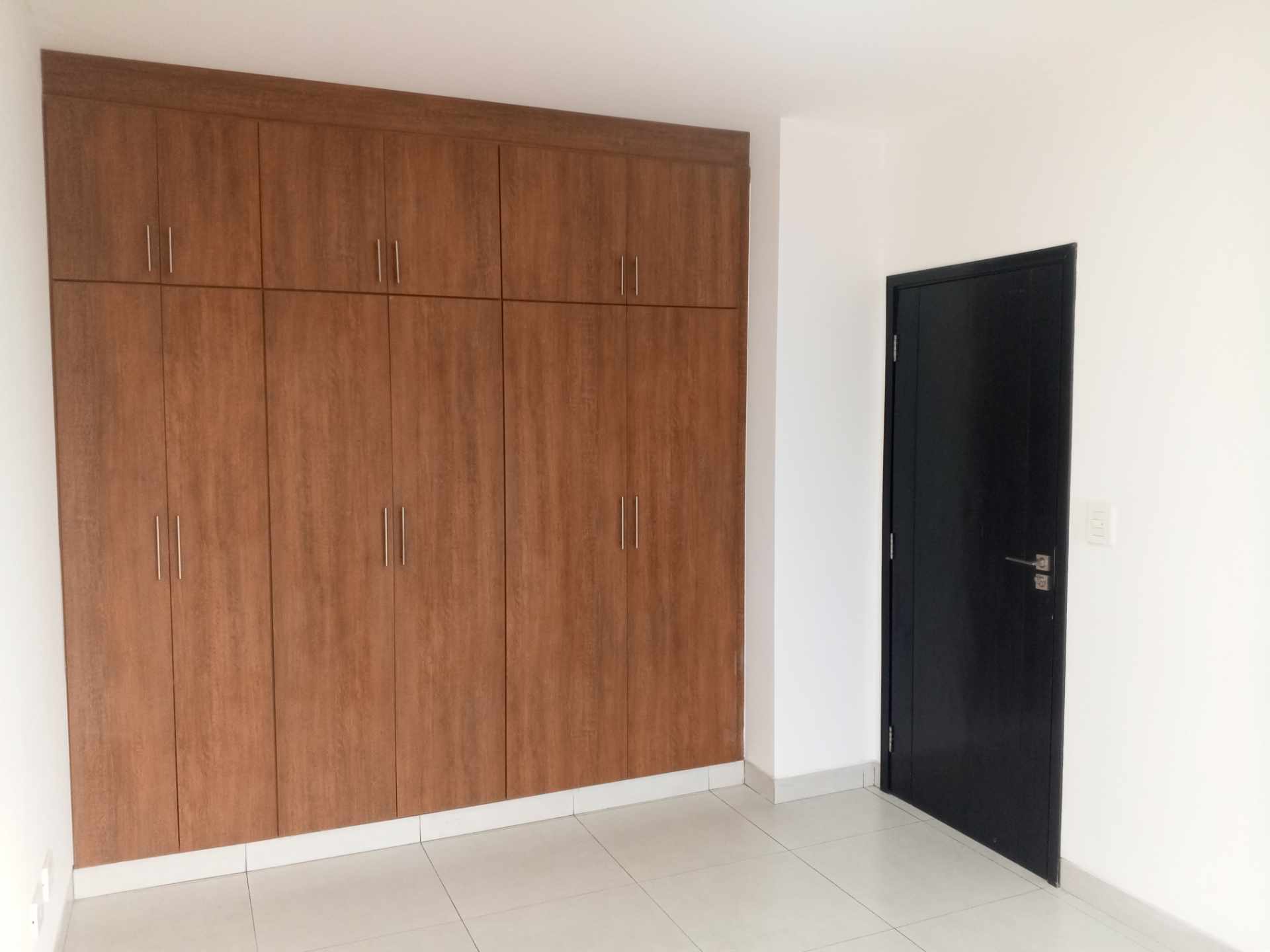Departamento en AlquilerCondominio Altos del Sur, Zona Sur, entre Av. Irala y Av. Las Américas, cerca del Parque Urbano.  1 dormitorios 1 baños  Foto 10