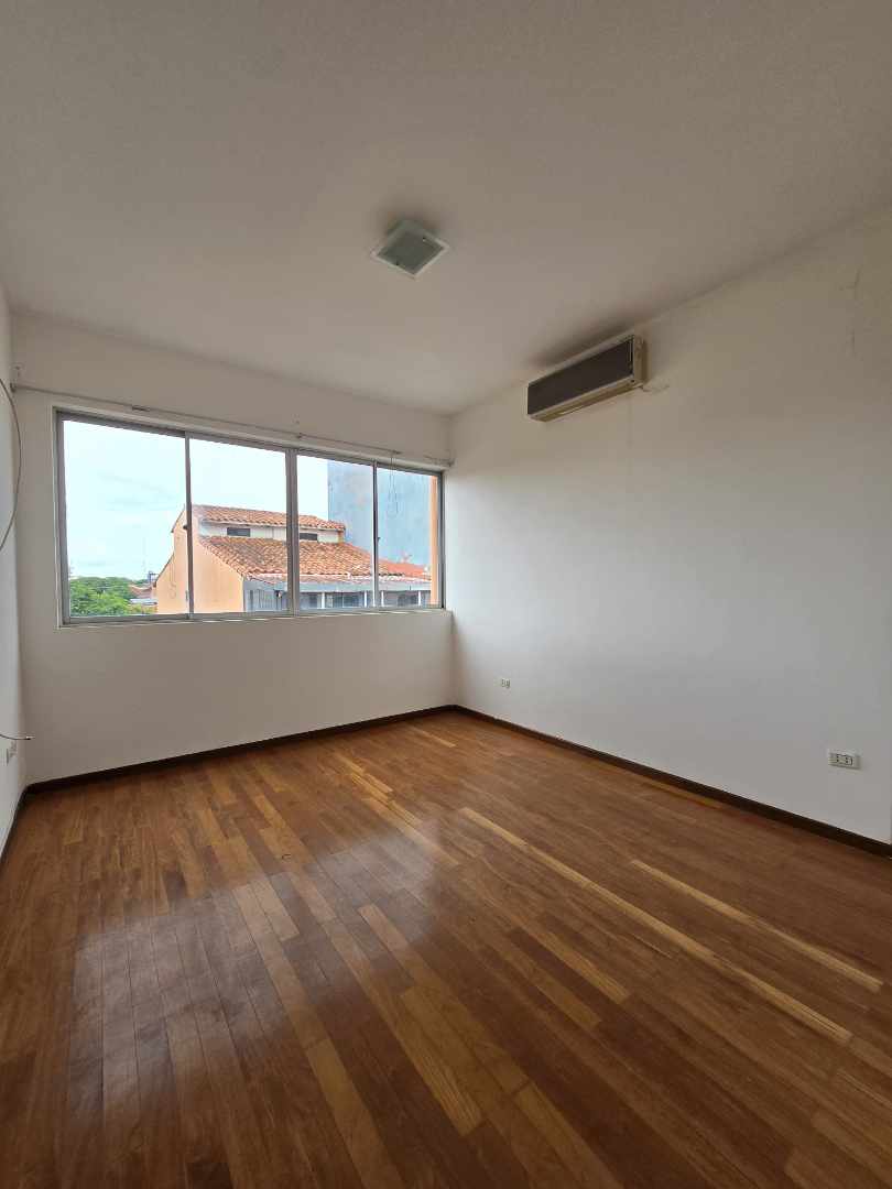 En Alquiler a Bs 3,500 Foto 10