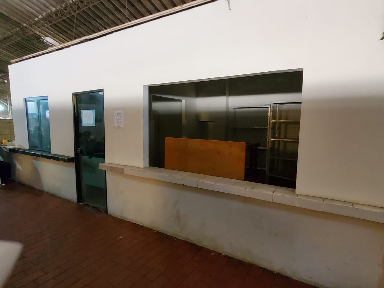 Local comercial en AnticréticoLocal en anticretico “Mercado Abasto” Foto 3