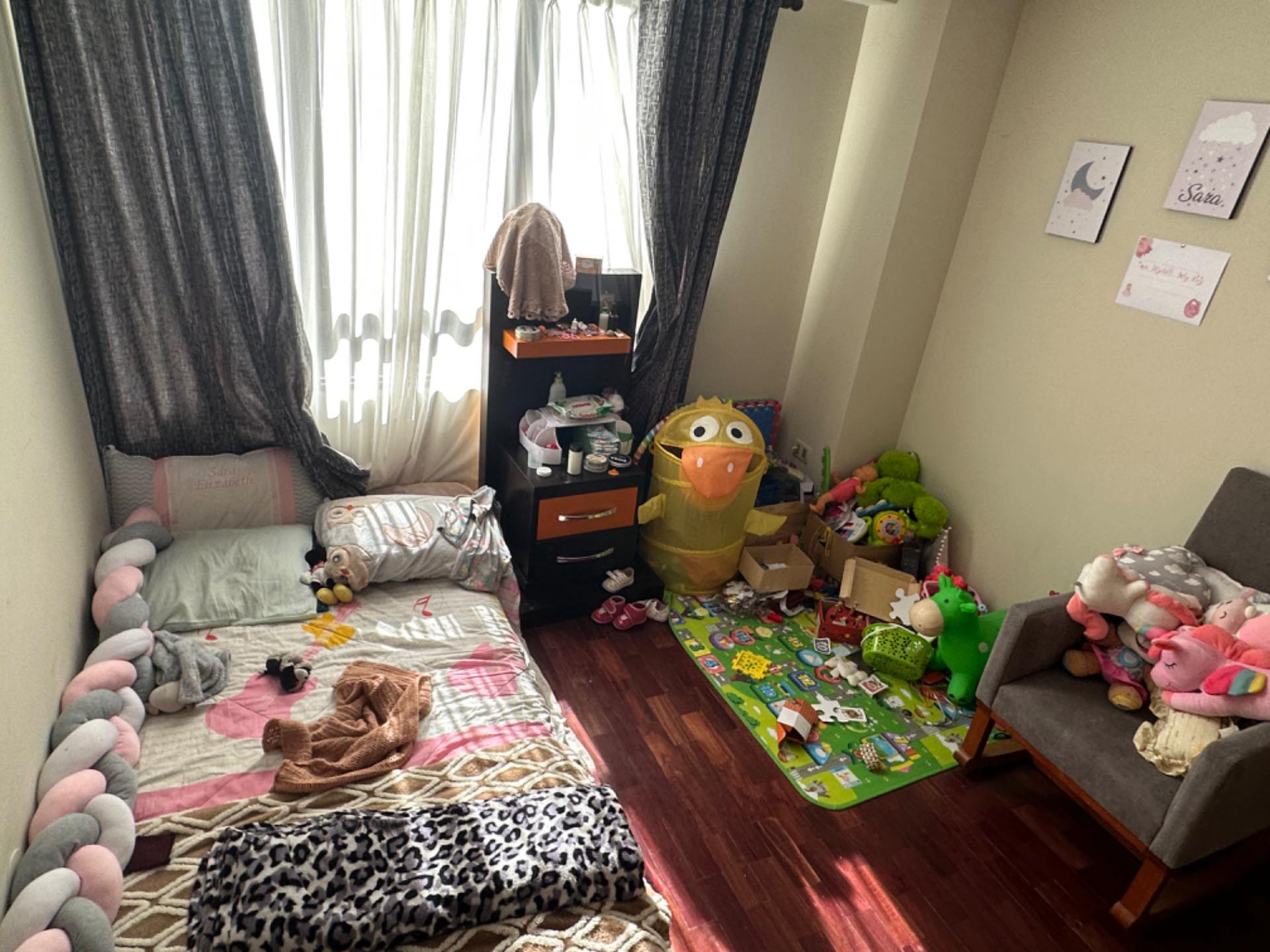 Departamento en VentaDEPARTAMENTO EN VENTA!! Obrajes avenida costanera a una cuadra del cementerio jardín  2 dormitorios 2 baños 1 parqueos Foto 13