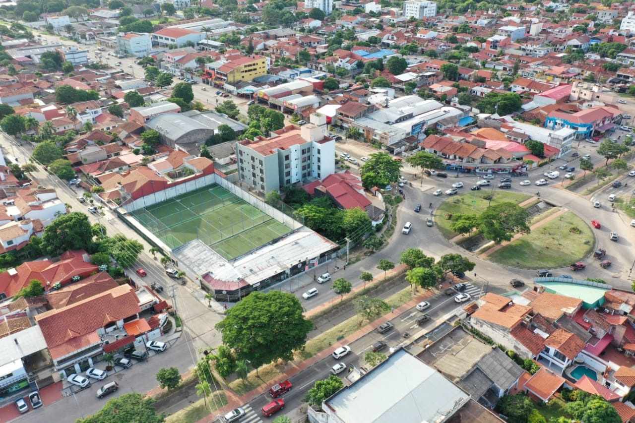 Terreno en VentaZona Norte
Av. Alemana 3er anillo    Foto 7