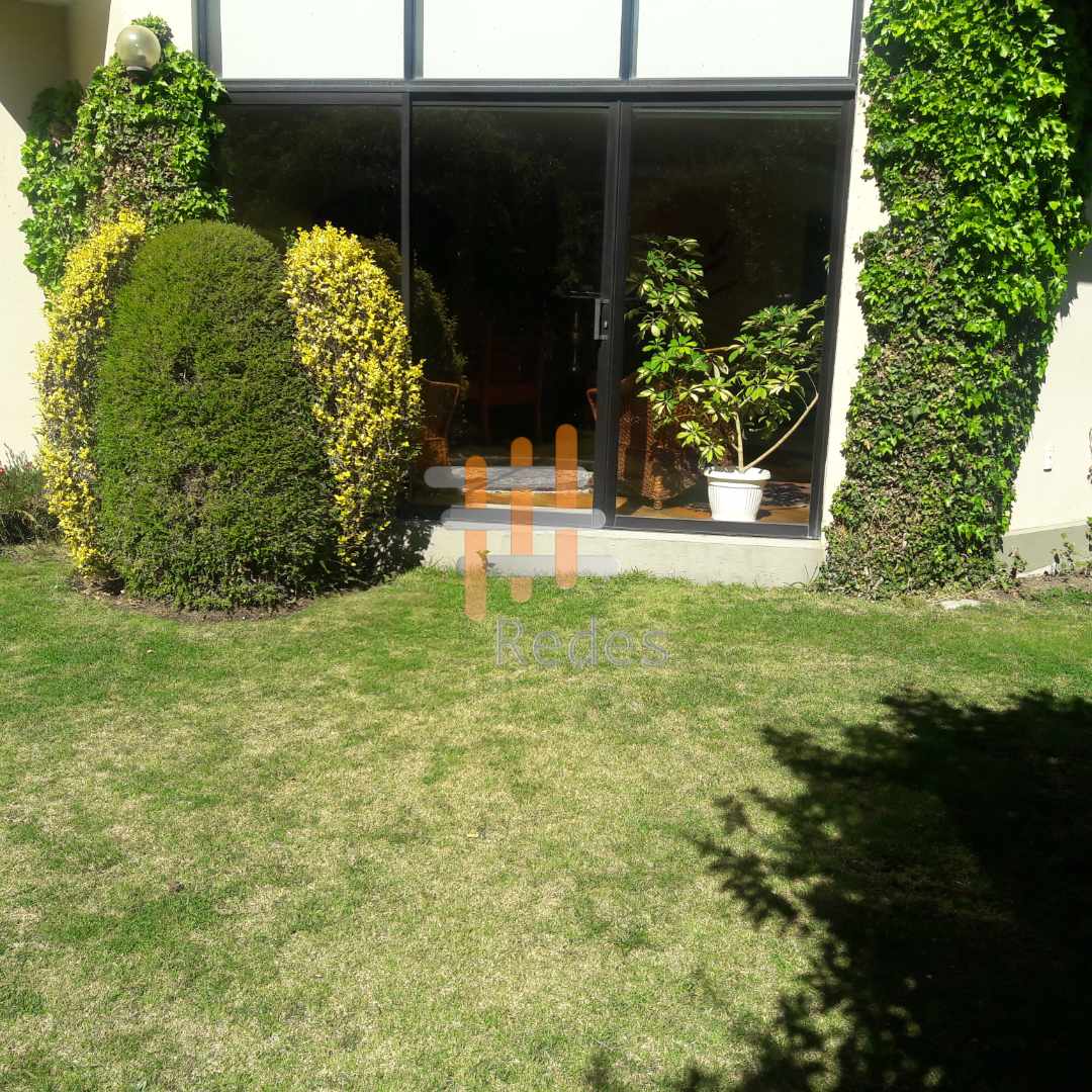 Casa en Achumani en La Paz 3 dormitorios 5 baños 4 parqueos Foto 7