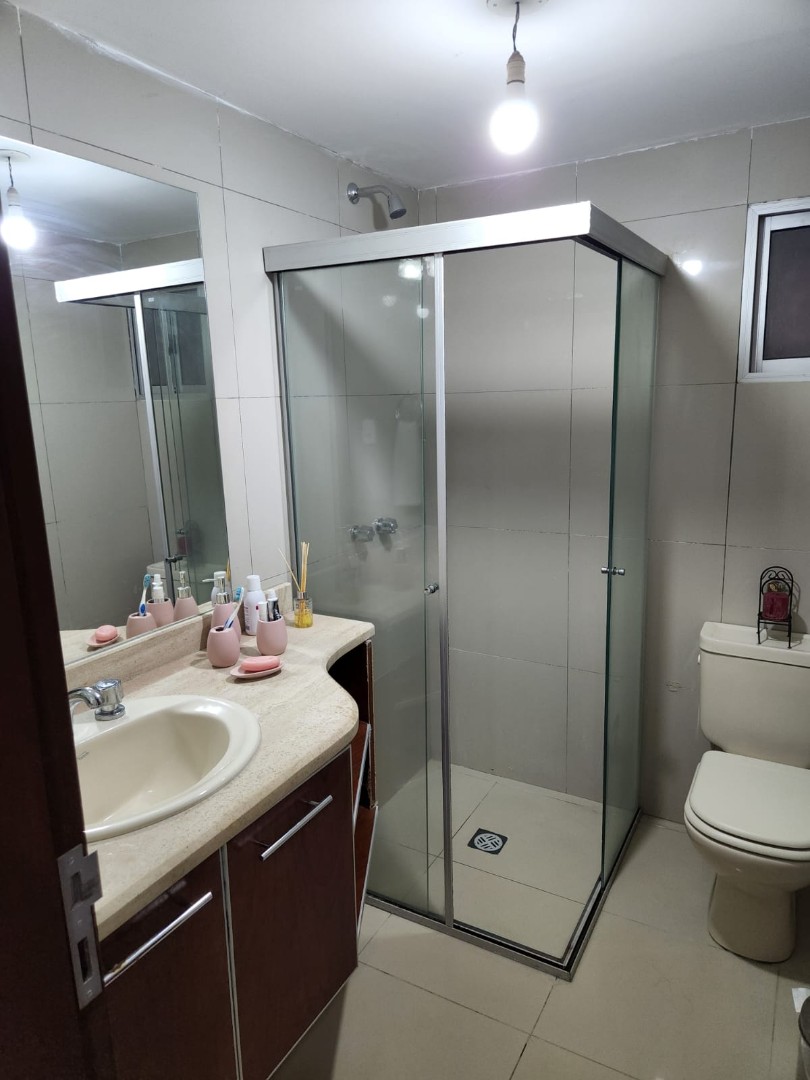 Departamento 5to anillo entre radial 27 y Banzer Foto 7