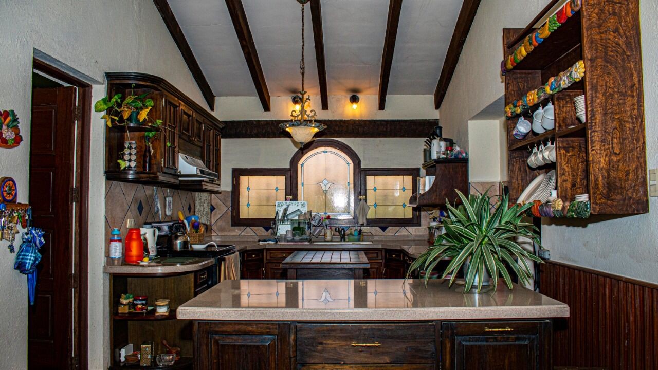 Casa en Tiquipaya en Cochabamba 7 dormitorios 7 baños 10 parqueos Foto 11