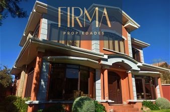 Casa en VentaURBANIZACION ISLA VERDE CALLE LOS MOLLES N°6 A Foto 1