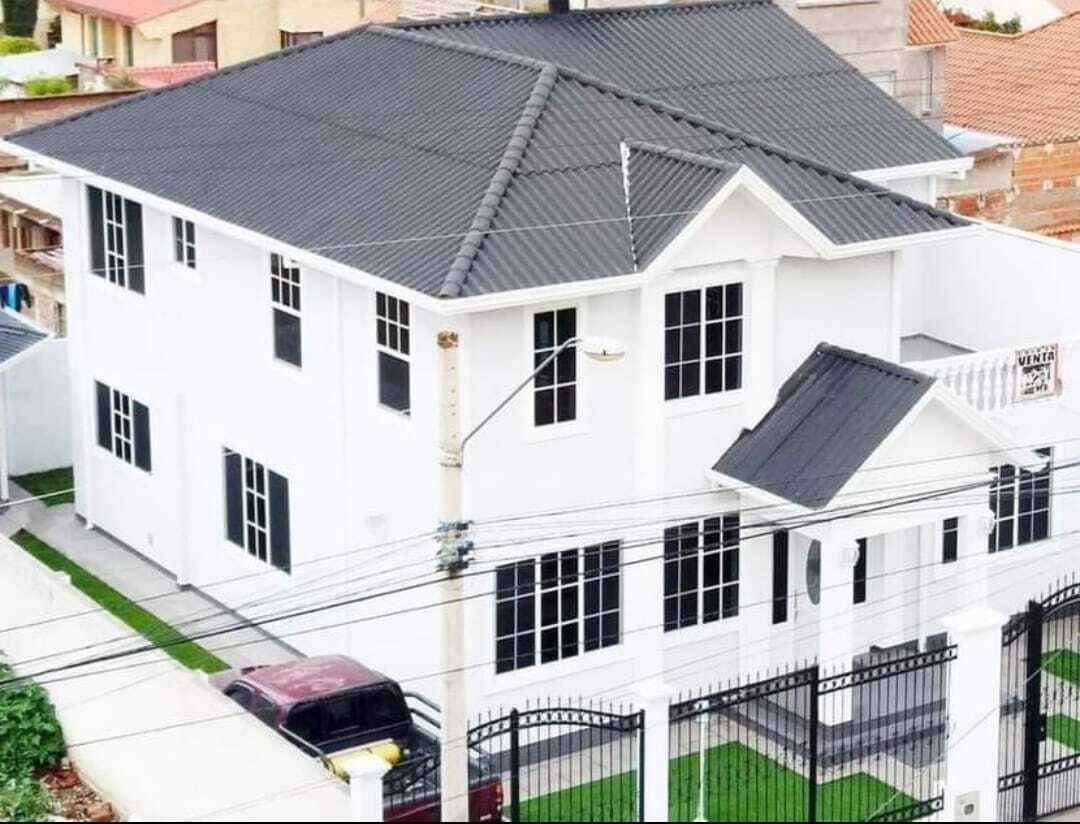 Casa en Sacaba en Cochabamba 3 dormitorios 3 baños 2 parqueos Foto 1
