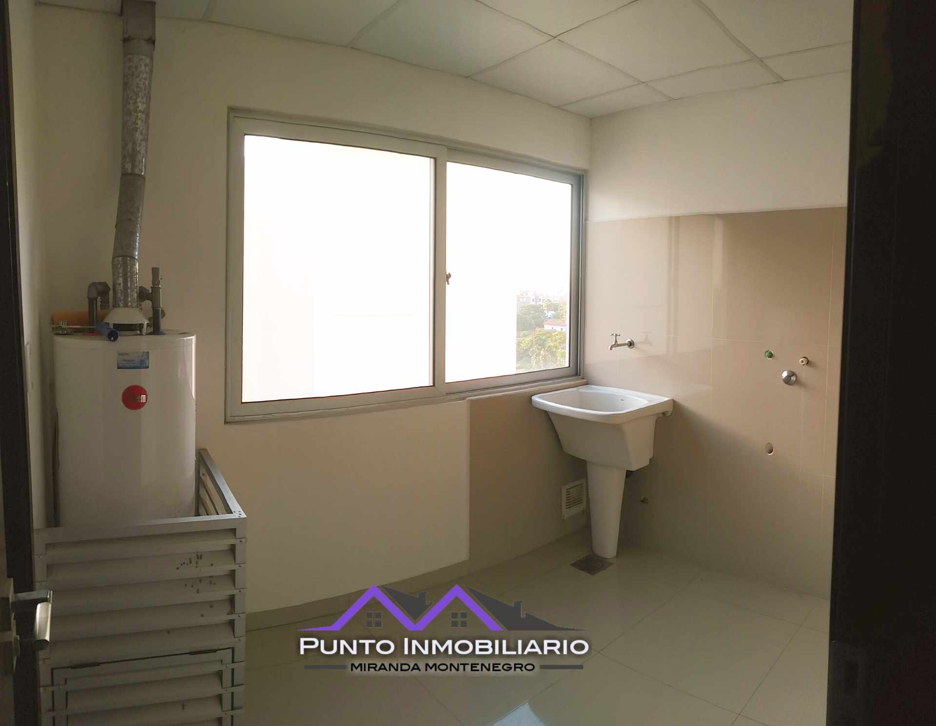 En Alquiler a $us 550 Foto 9