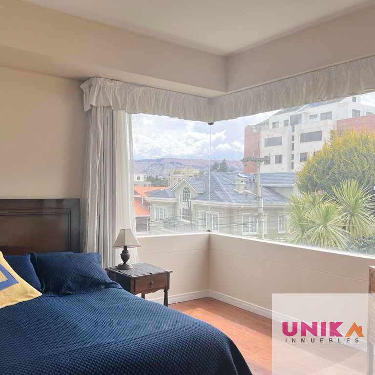 Casa en Venta🏡 HERMOSA CASA AMPLIA Y LLENA DE SOL EN VENTA, EN EL LUGAR MAS CÉNTRICO DE ACHUMANI 4 dormitorios 5 baños 4 parqueos Foto 21