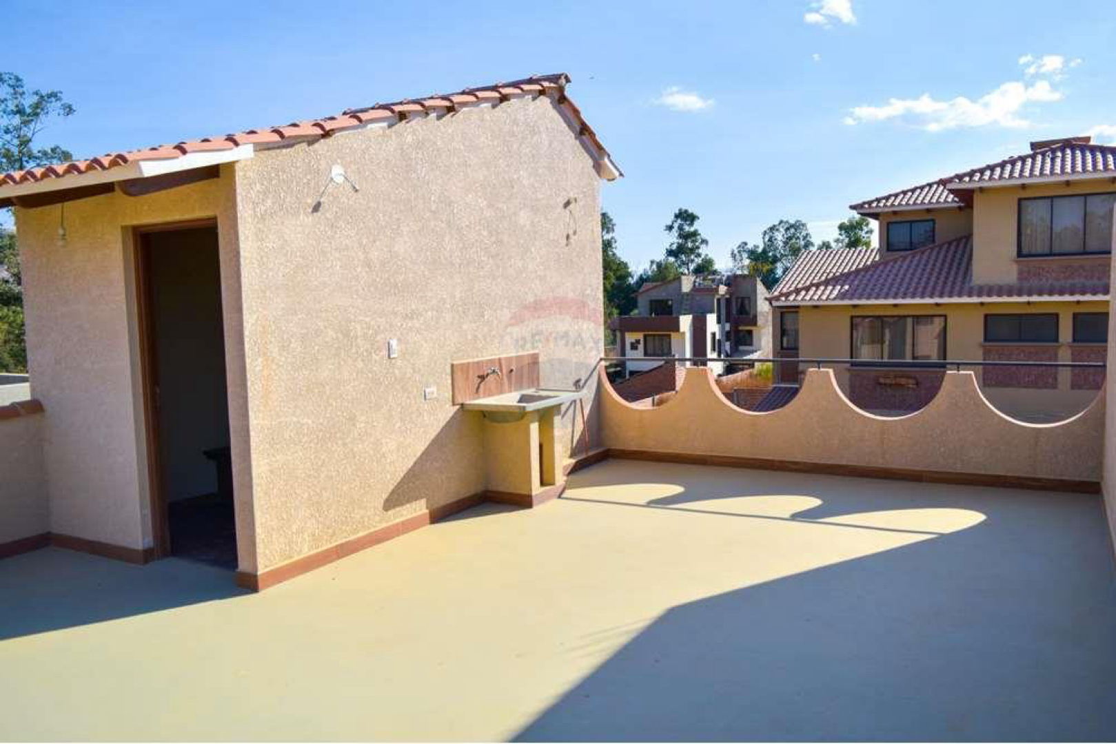 Casa en VentaCASA EN VENTA A SOLO 729.800Bs 3 dormitorios 2 baños 2 parqueos Foto 7