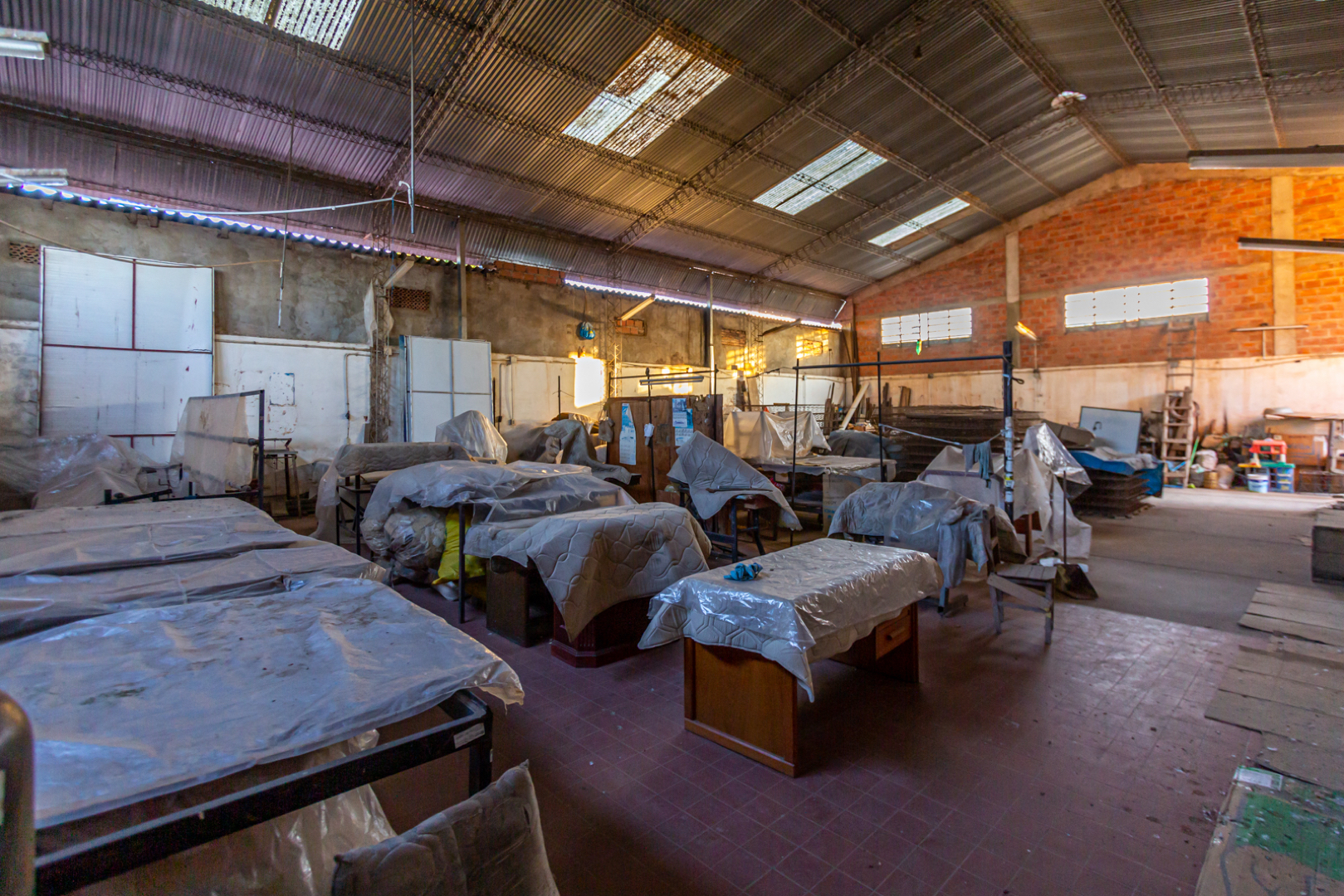 Casa en Entre 4to y 5to anillo Sur en Santa Cruz de la Sierra 5 dormitorios 5 baños 8 parqueos Foto 15