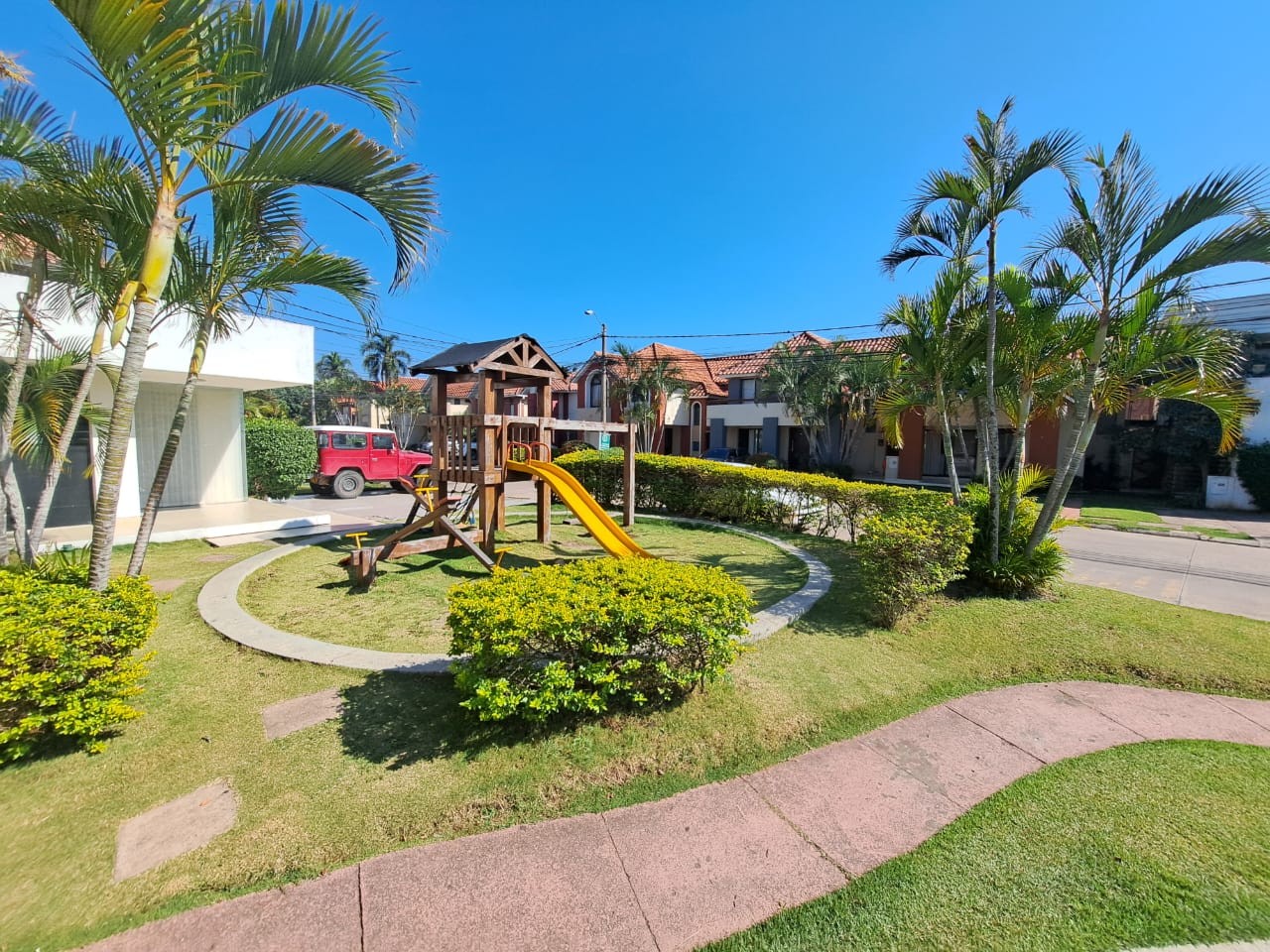 En Alquiler a Bs 8,500 Foto 21