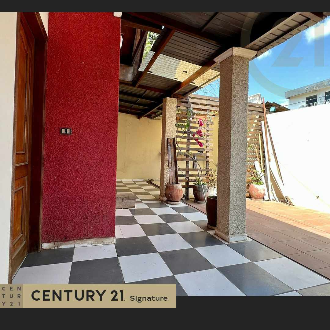 Casa en VentaCASA EN VENTA CALLE DELMIRA CUELLAR ESQUINA MOTACU-WARNES Foto 9