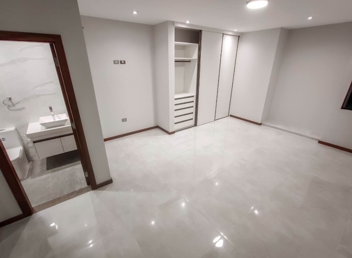 Casa En El Urubo Casa en Venta o en Alquiler  Foto 2