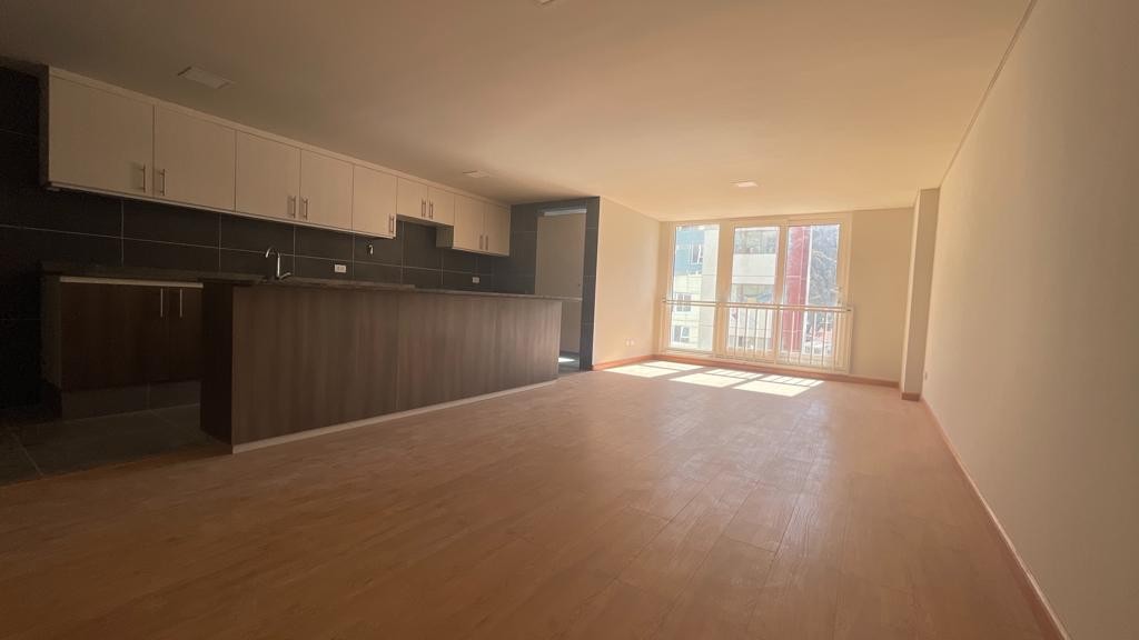Departamento en VentaDEPARTAMENTO DUPLEX A ESTRENAR EN VENTA EN ACHUMANI 2 dormitorios 3 baños 1 parqueos Foto 1