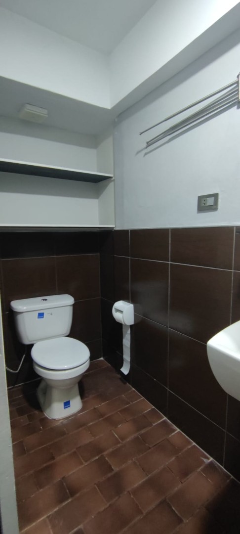 Departamento Plaza General Román, entre J.arce y linares Foto 4