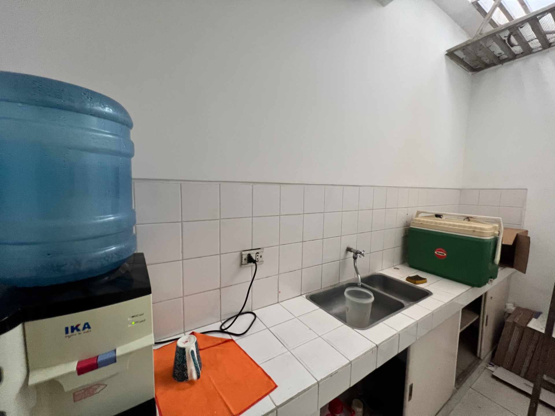 Oficina en AlquilerAV IRALA, entre calle La Paz y Cochabamba 7 dormitorios 5 baños  Foto 11