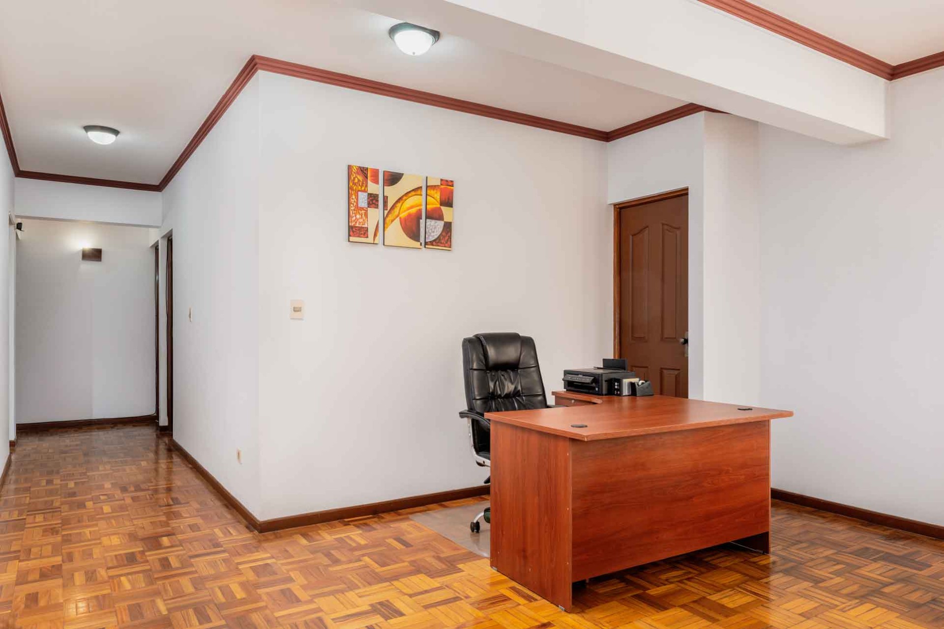 Departamento Calle Junín - entre C/Tte. Arevalo y C/La Paz - Centro Foto 5