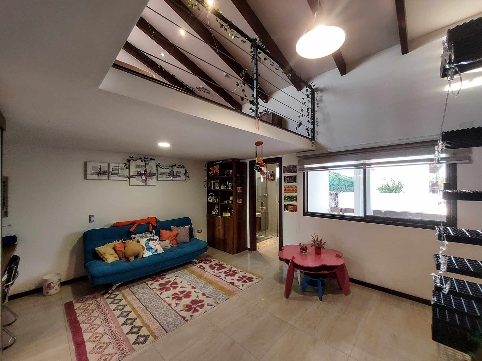 Casa en VentaCASA EN VENTA 5 dormitorios 6 baños 2 parqueos Foto 8