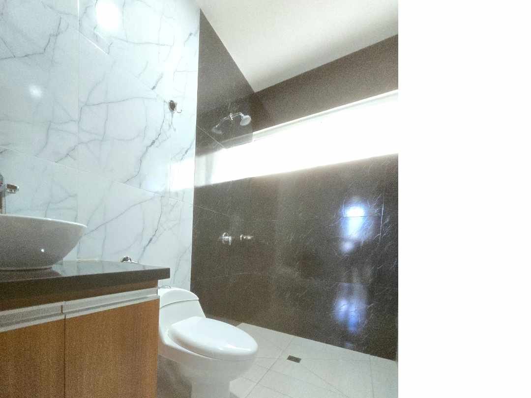 En Venta a $us 235,000 Foto 2