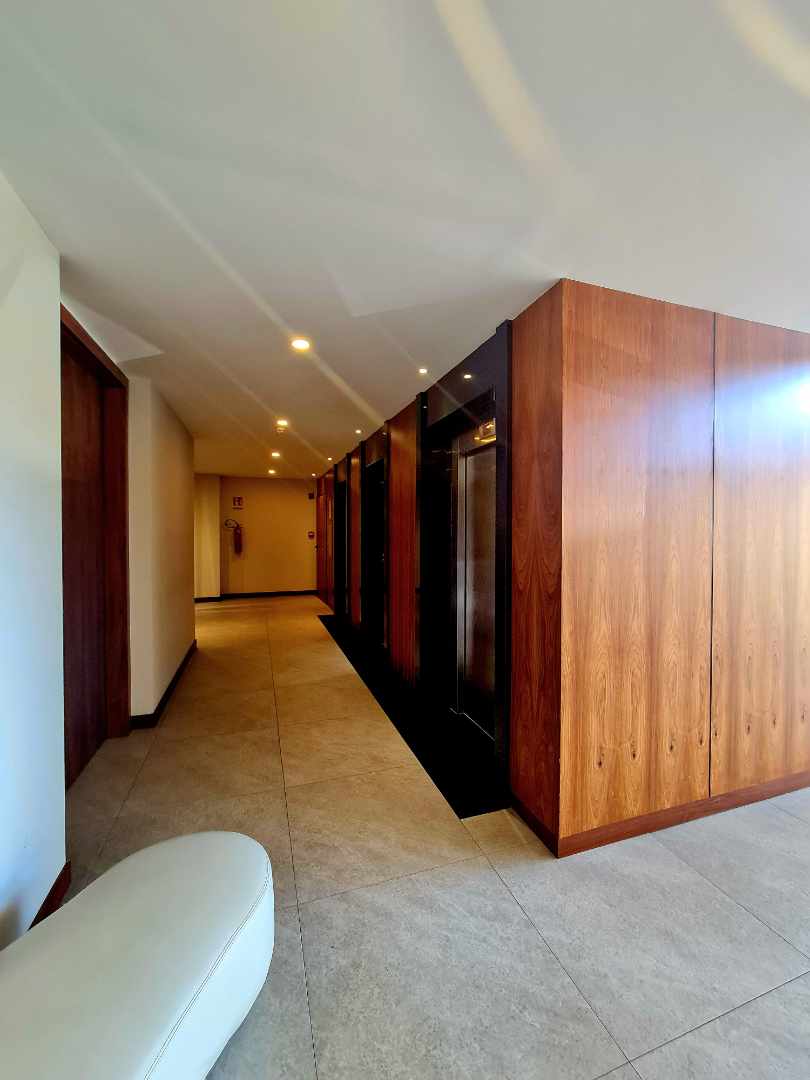 Departamento en Entre 2do y 3er anillo Norte en Santa Cruz de la Sierra 2 dormitorios 2 baños 1 parqueos Foto 8