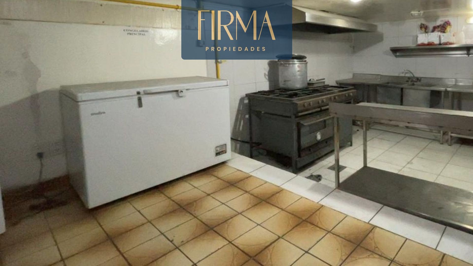 Edificio en VentaHOTEL EN VENTA EN PLENO CENTRO DE LA CIUDAD 50 dormitorios 55 baños 2 parqueos Foto 9