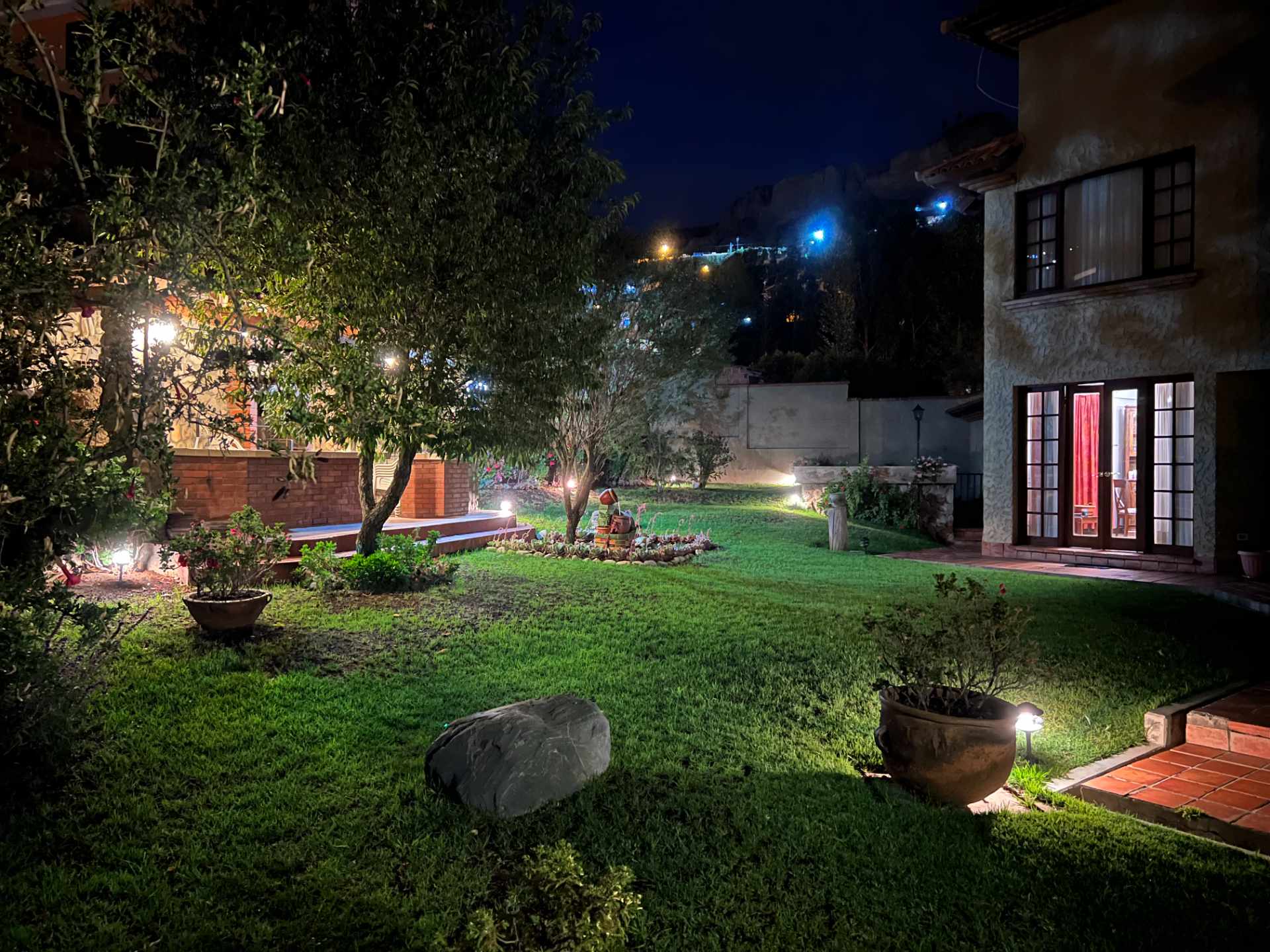 Casa Lujosa residencia estilo mediterráneo clásico con acabados de primera. Foto 2