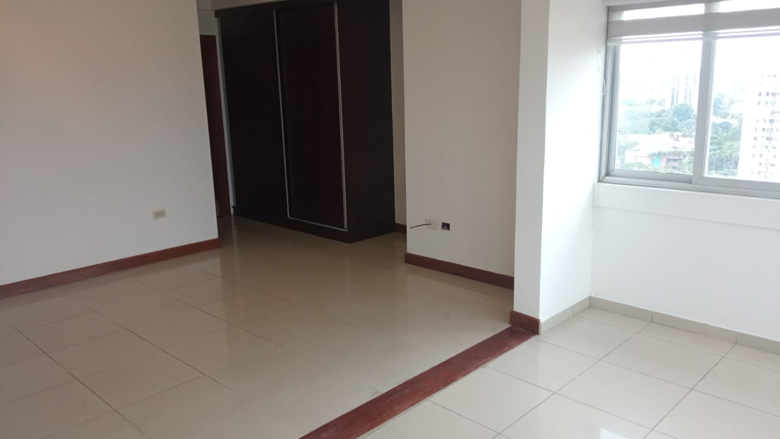 Departamento en Venta Z/ Norte, cerca plaza del Estudiante, HERMOSO PENTHOUSE 3D 200M2 Foto 6