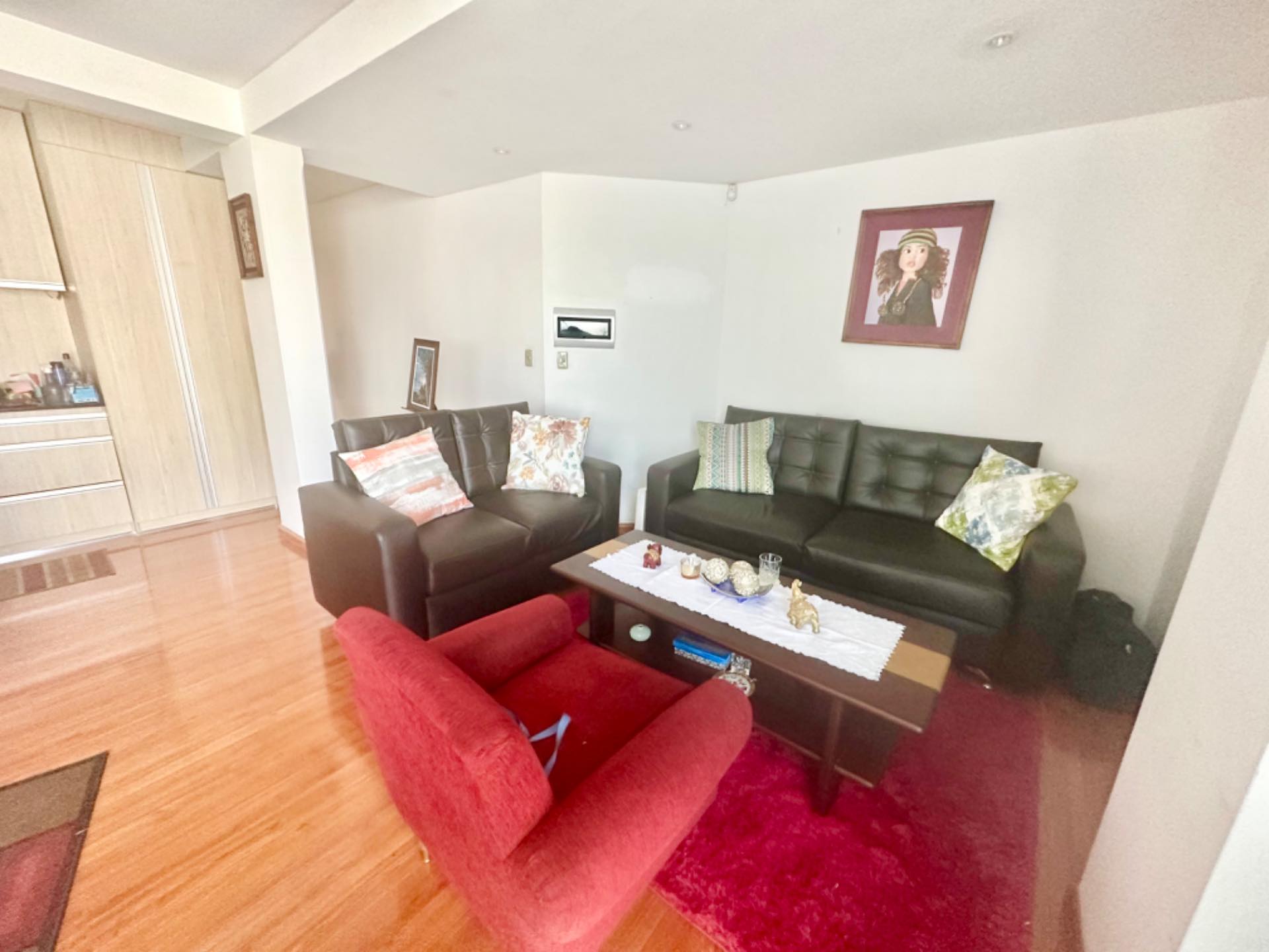 Departamento en Achumani en La Paz 3 dormitorios 2 baños 1 parqueos Foto 4