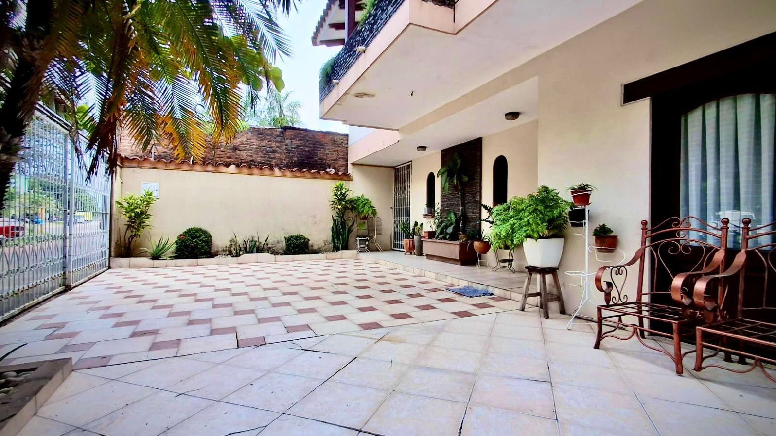 Casa en VentaSOBRE 3ER ANILLO INTERNO, ZONA SUR ESTE, AV. JUAN PABLO II Foto 3