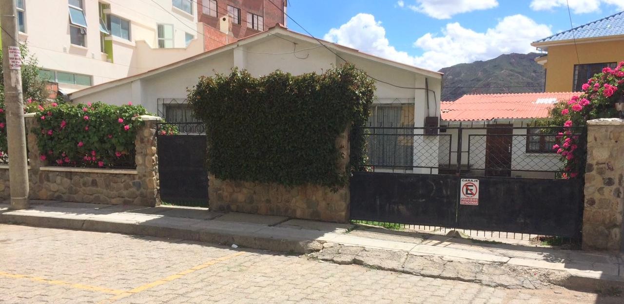 Casa en San Miguel en La Paz 3 dormitorios 3 baños 1 parqueos Foto 1