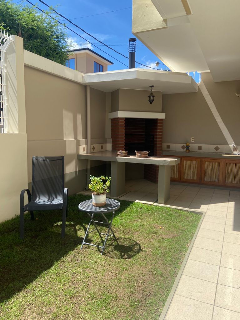 Casa en AlquilerACHUMANI CALLE 17 LINDA CASA EN ALQUILER  3 dormitorios 4 baños 1 parqueos Foto 13