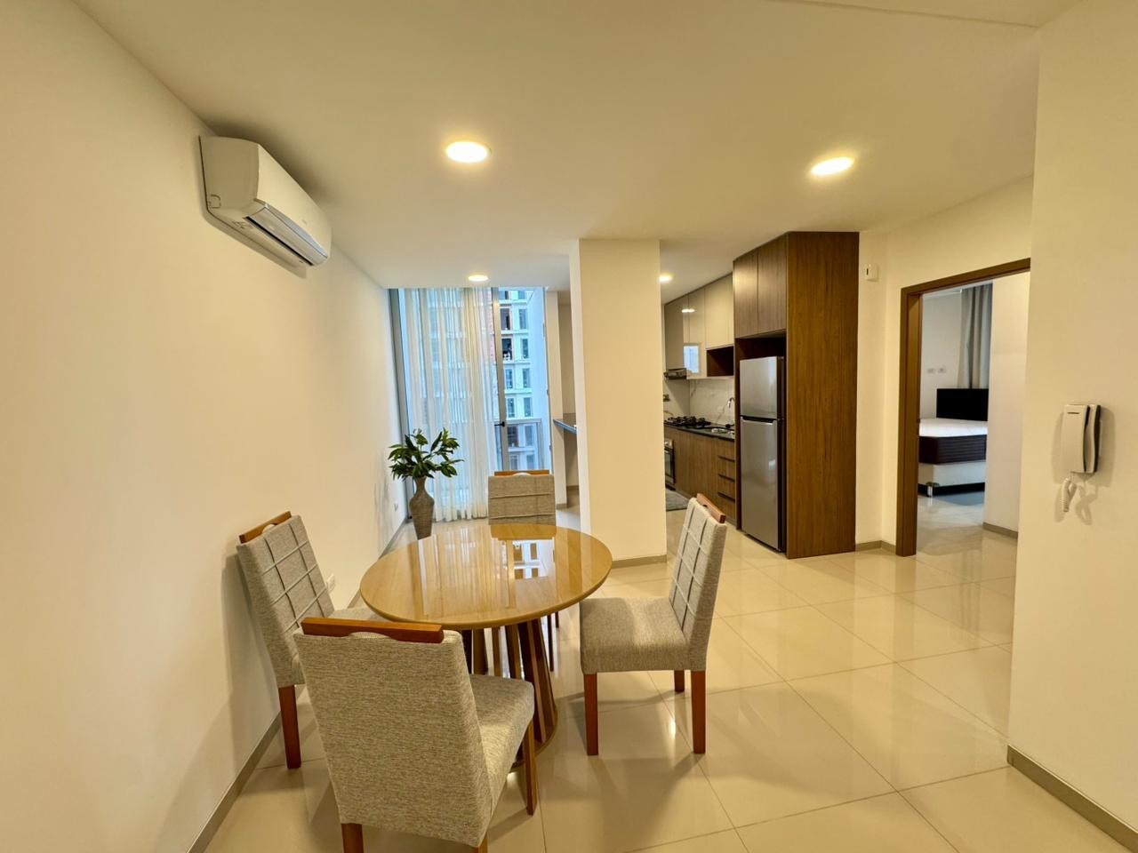 Departamento en Entre 2do y 3er anillo Oeste en Santa Cruz de la Sierra 2 dormitorios 2 baños  Foto 11