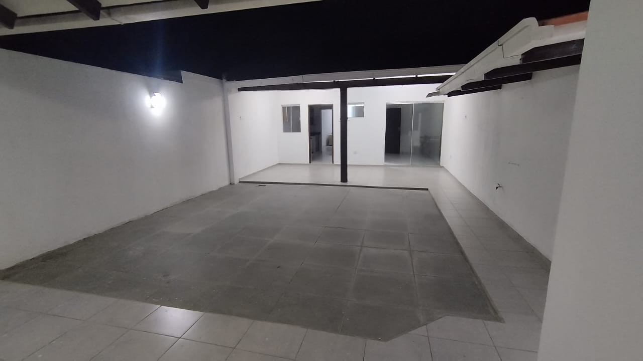 Casa en Entre 7mo y 8vo anillo Norte en Santa Cruz de la Sierra 3 dormitorios 3 baños 2 parqueos Foto 20