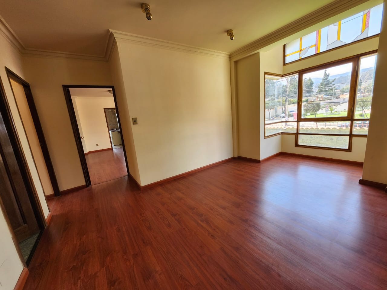 En Alquiler a Bs 24,500 Foto 23