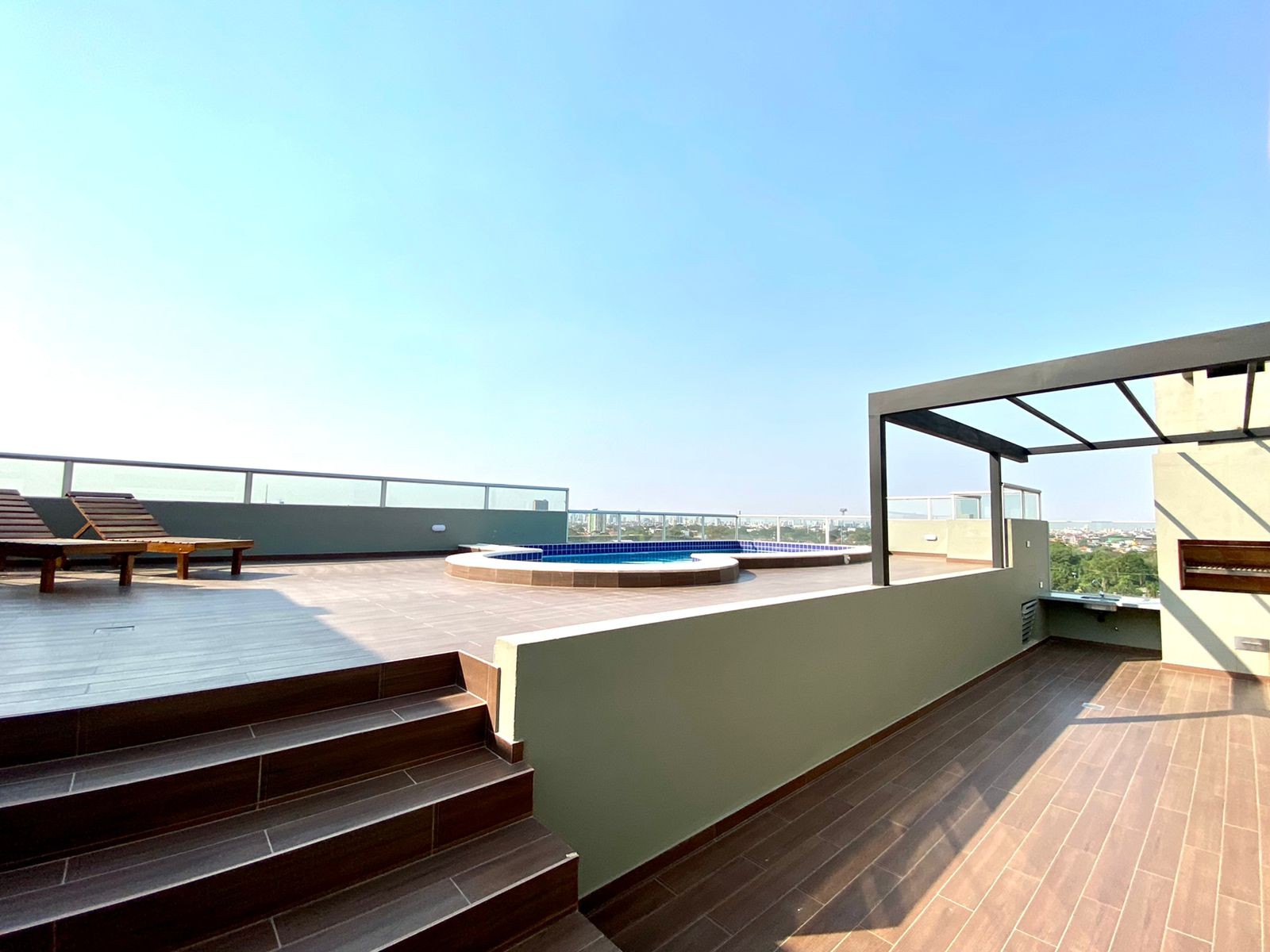 Departamento en Entre 3er y 4to anillo Oeste en Santa Cruz de la Sierra 1 dormitorios 1 baños  Foto 14