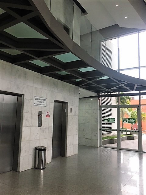 Oficina en VentaAv. San Martin Edificio Torre Duo Foto 4