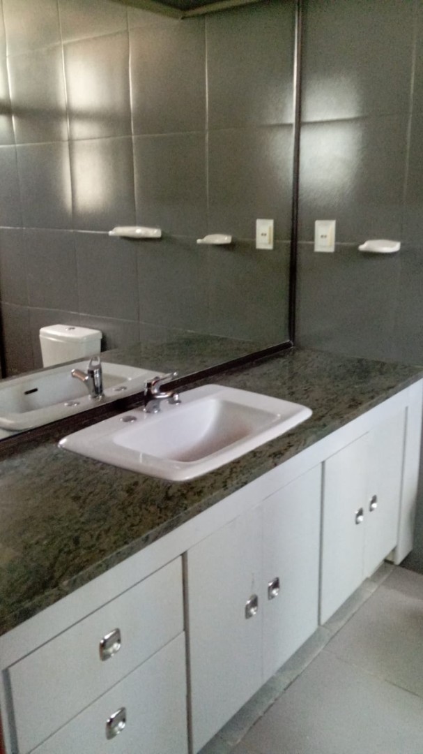 Departamento Av Irala Zona Sur Foto 11