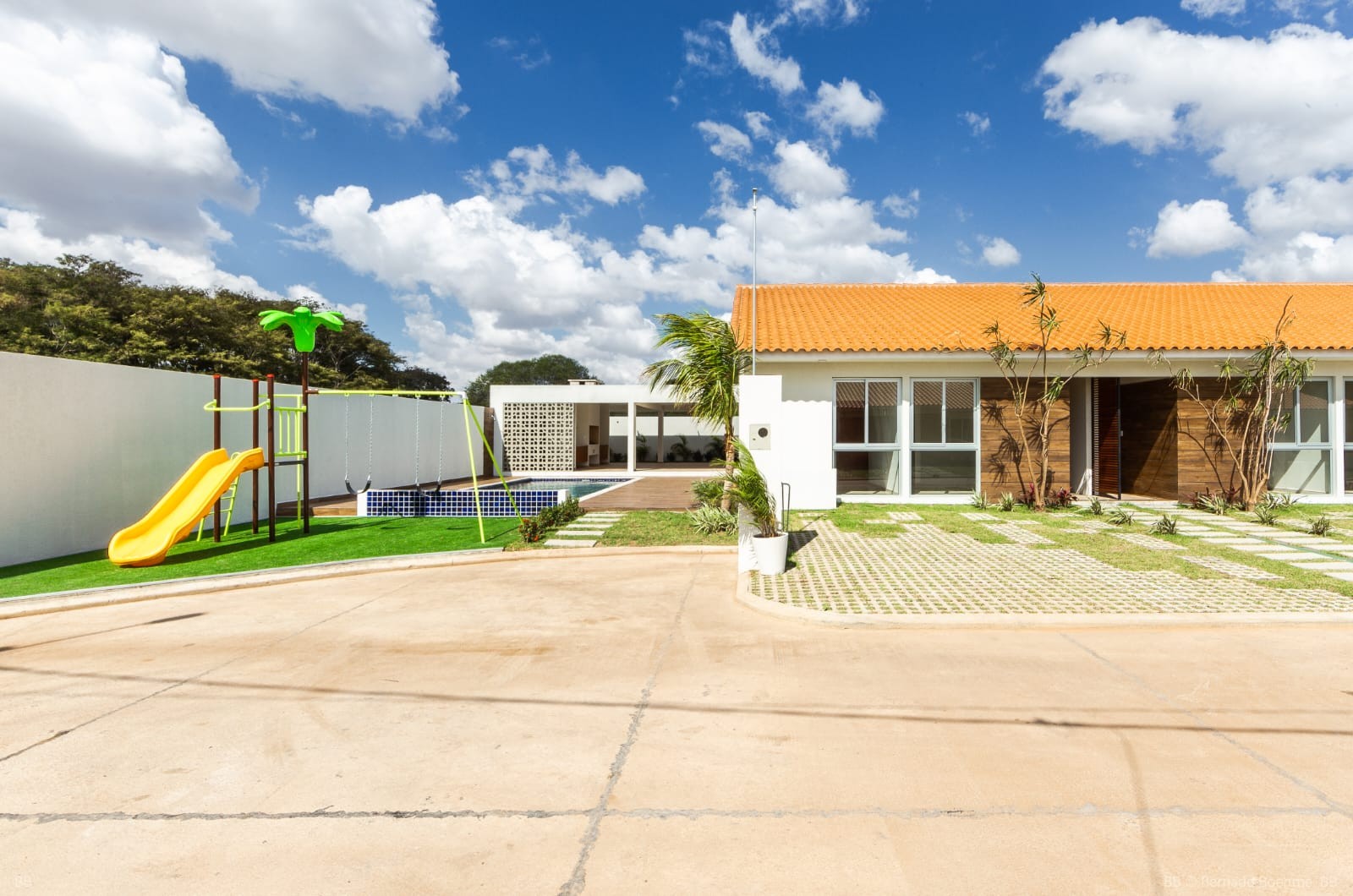 Casa en Entre 8vo y 9no anillo Norte en Santa Cruz de la Sierra 3 dormitorios 2 baños 2 parqueos Foto 13