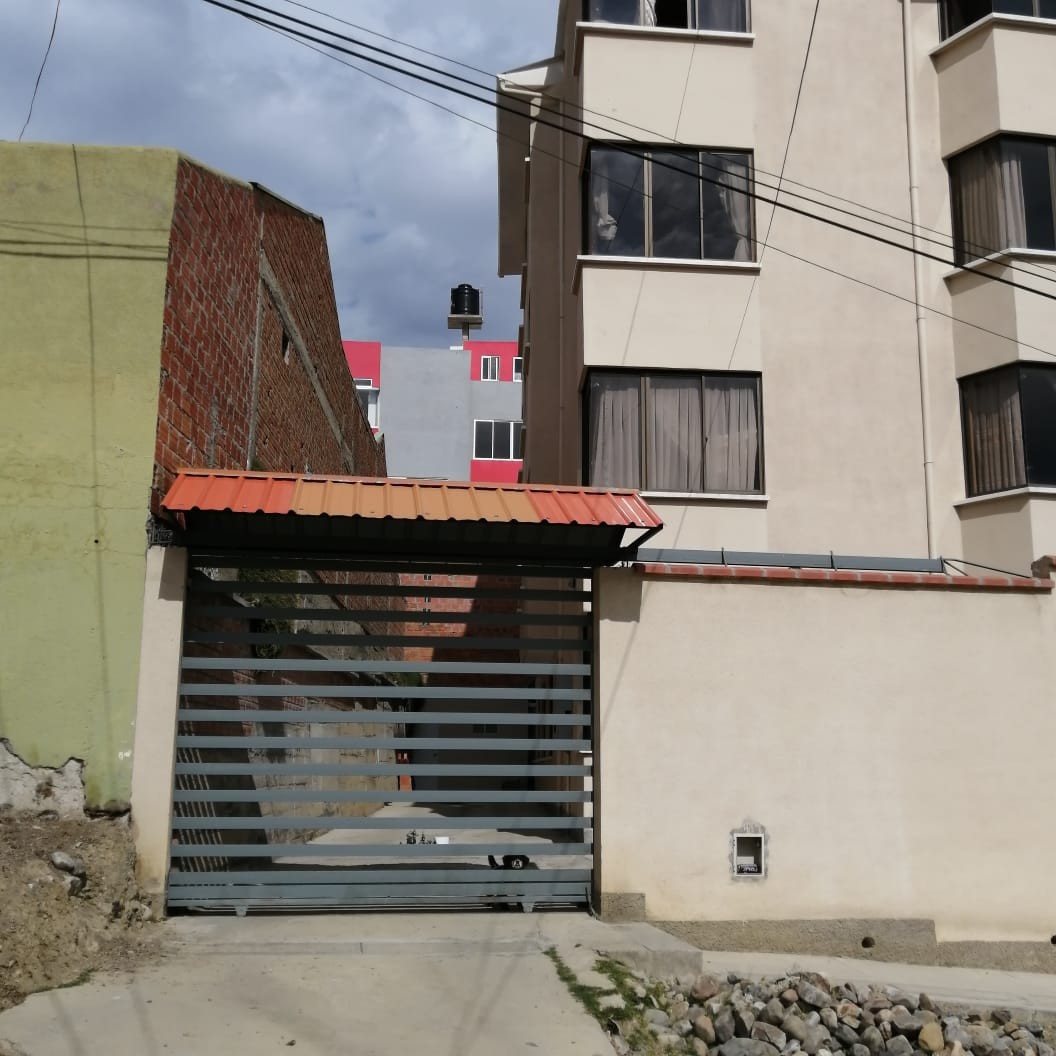 Departamento en Achumani en La Paz 3 dormitorios 3 baños 1 parqueos Foto 2