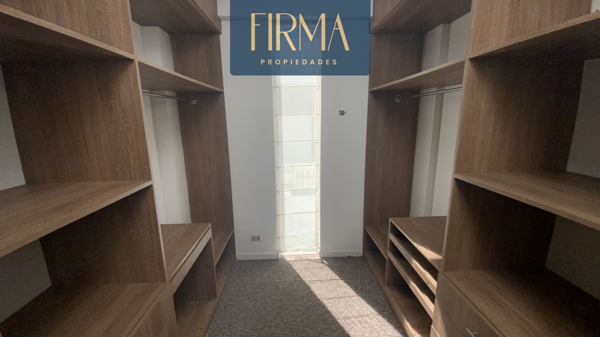 Casa en Achumani en La Paz 3 dormitorios 4 baños 3 parqueos Foto 5