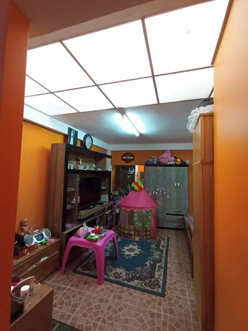 Casa en VentaAlto Obrajes sector B 4 dormitorios 2 baños 1 parqueos Foto 8